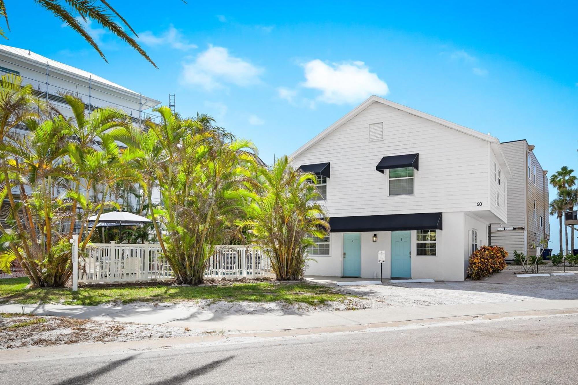 Parrot Beach Cottages Suite #2 Siesta Key Exterior photo